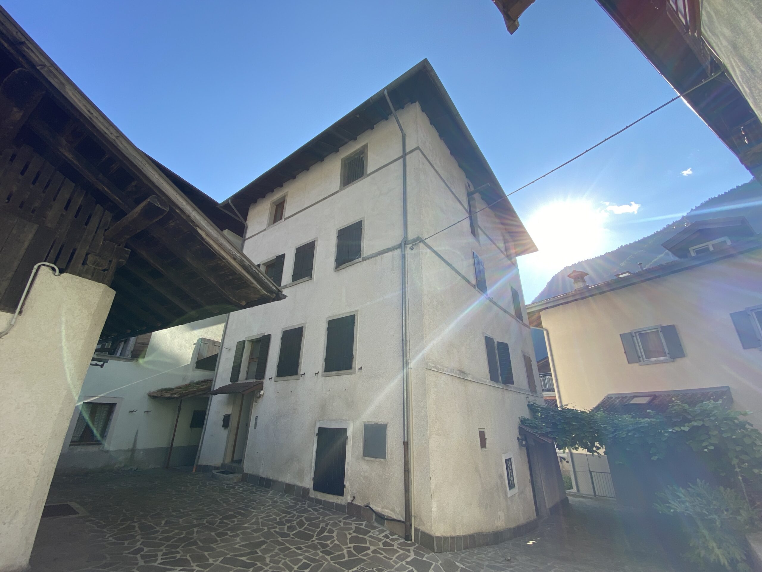 Casa indipendente da ristrutturare 