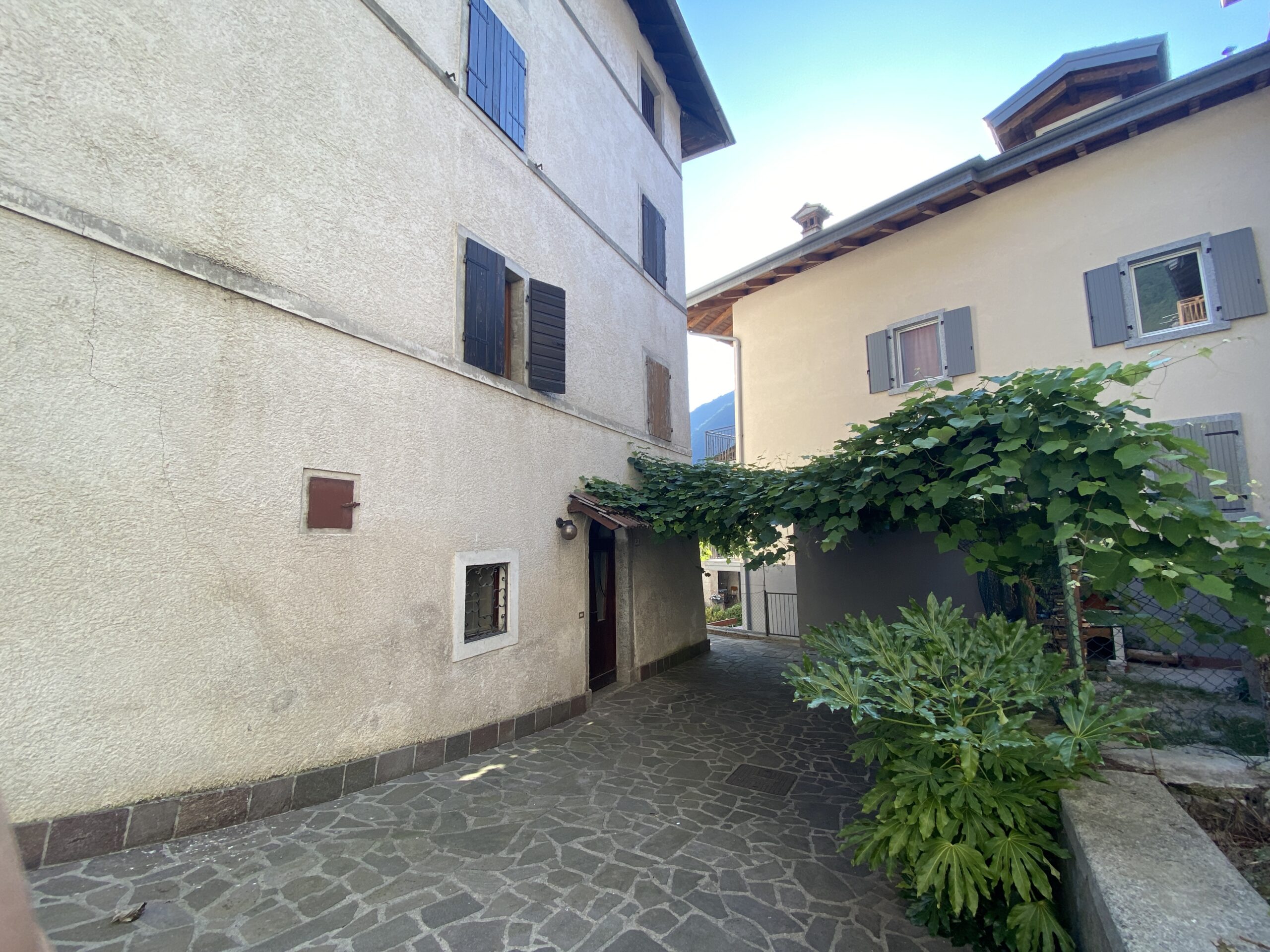 Casa indipendente da ristrutturare 