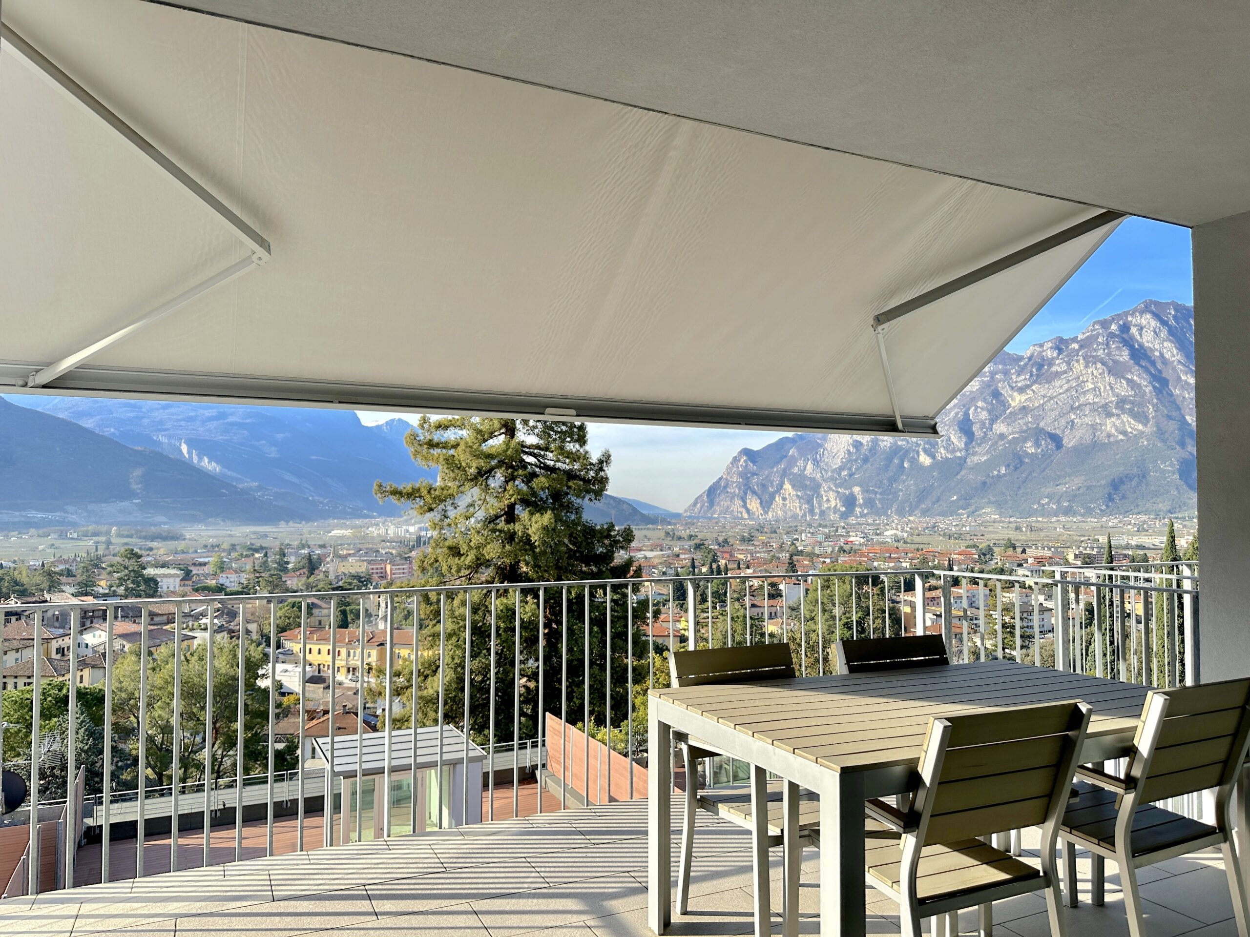Prestigioso trilocale vista lago Arco (TN) - Trentino Alto Adige