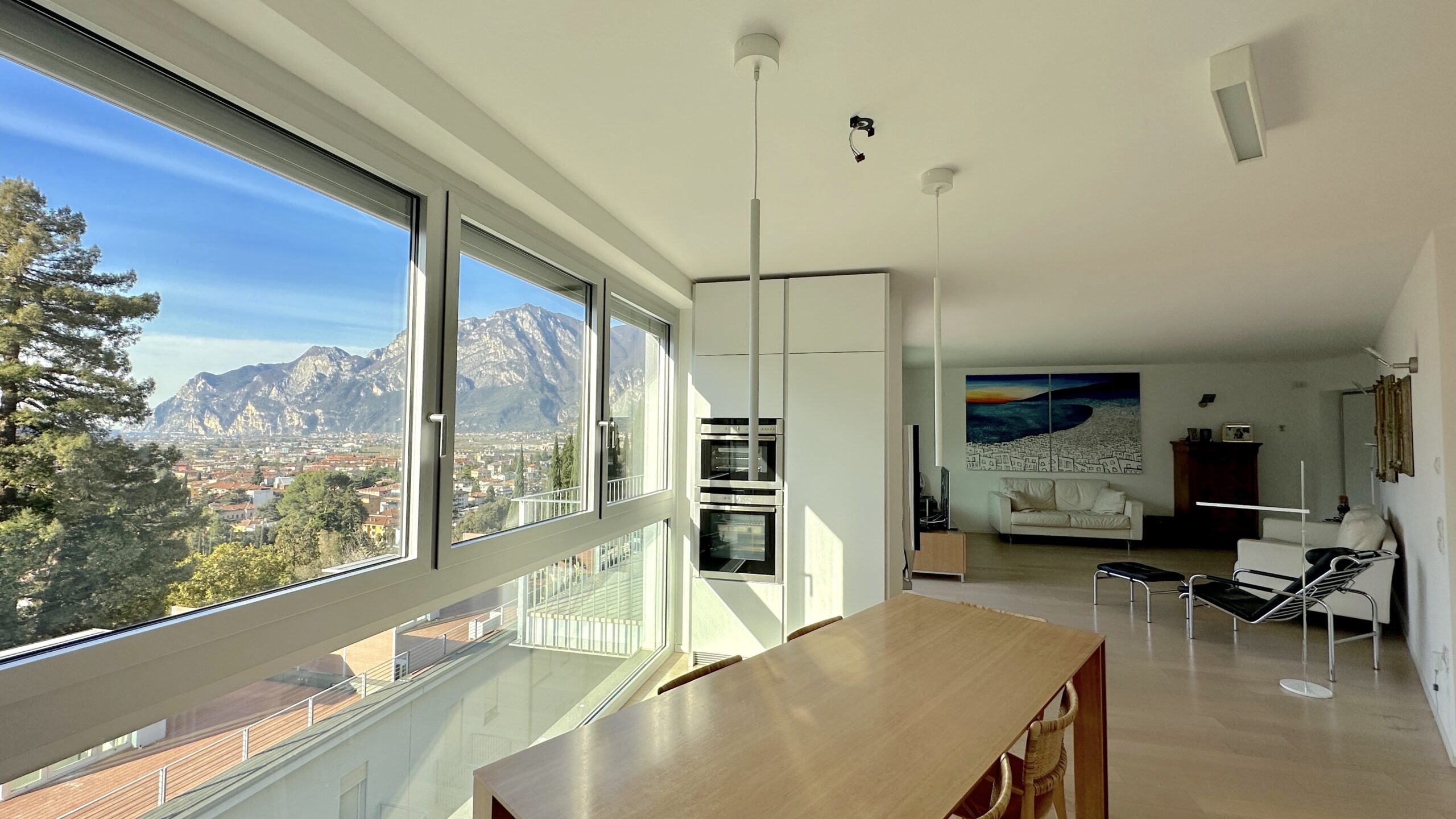 Prestigioso trilocale vista lago Arco (TN) - Trentino Alto Adige