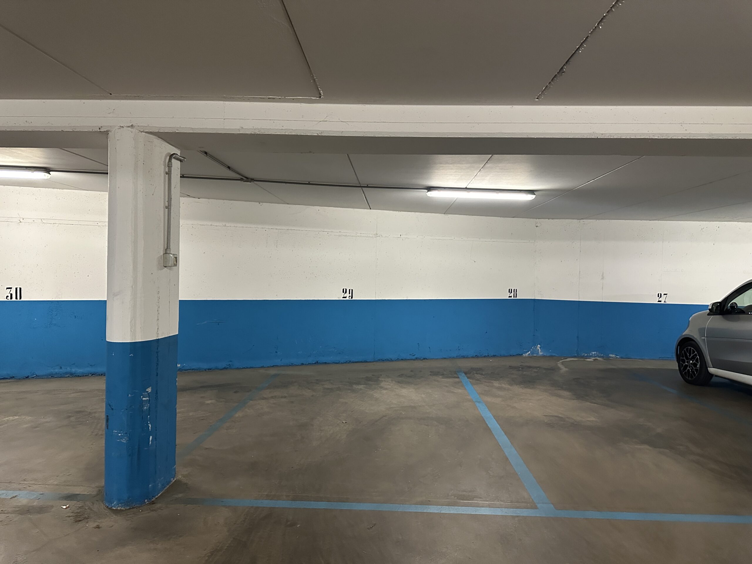 Affitto posto auto coperto in centro storico a Riva del Garda Riva Del Garda (TN) - Trentino Alto Adige