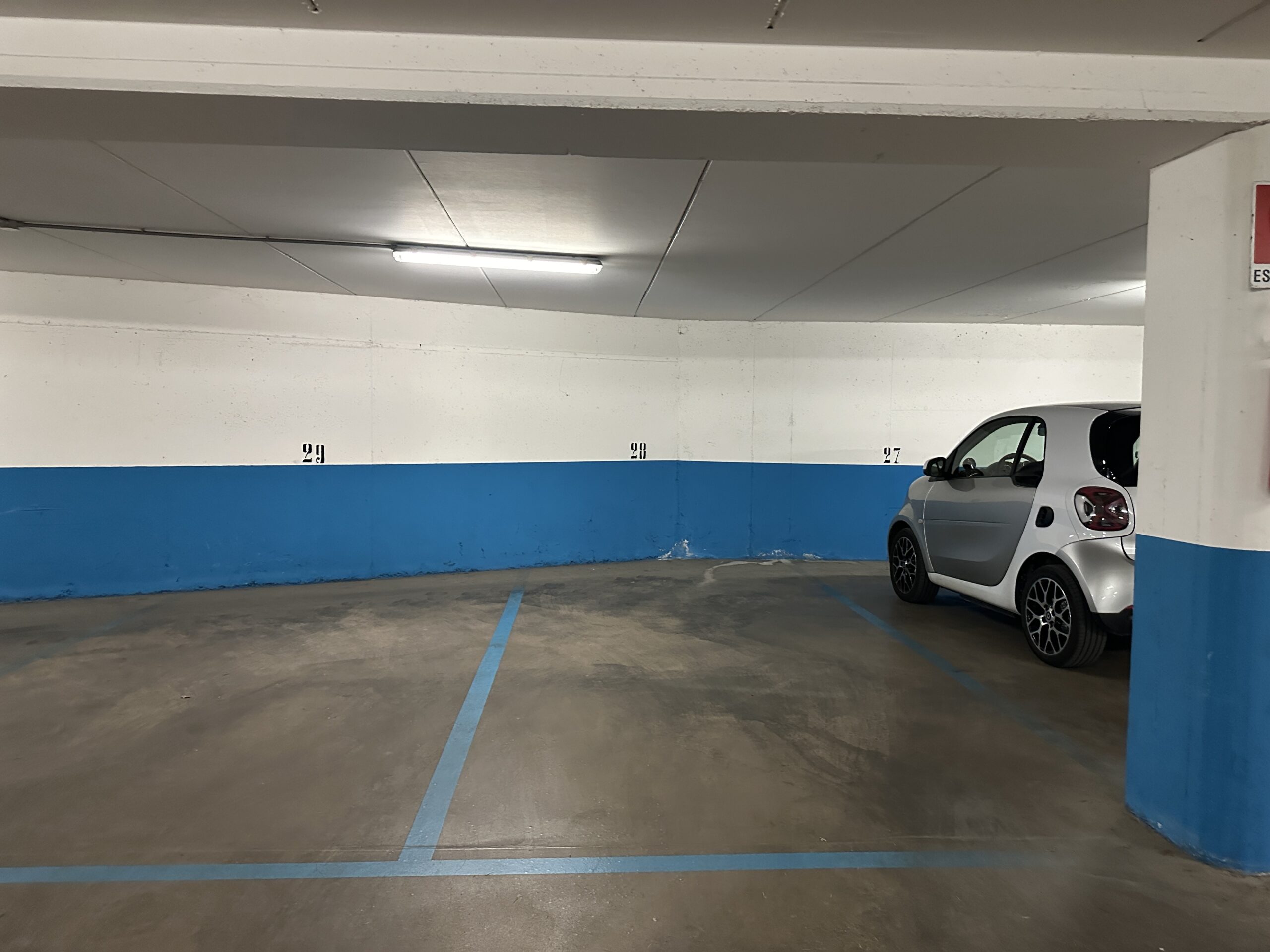 Affitto posto auto coperto in centro storico a Riva del Garda Riva Del Garda (TN) - Trentino Alto Adige