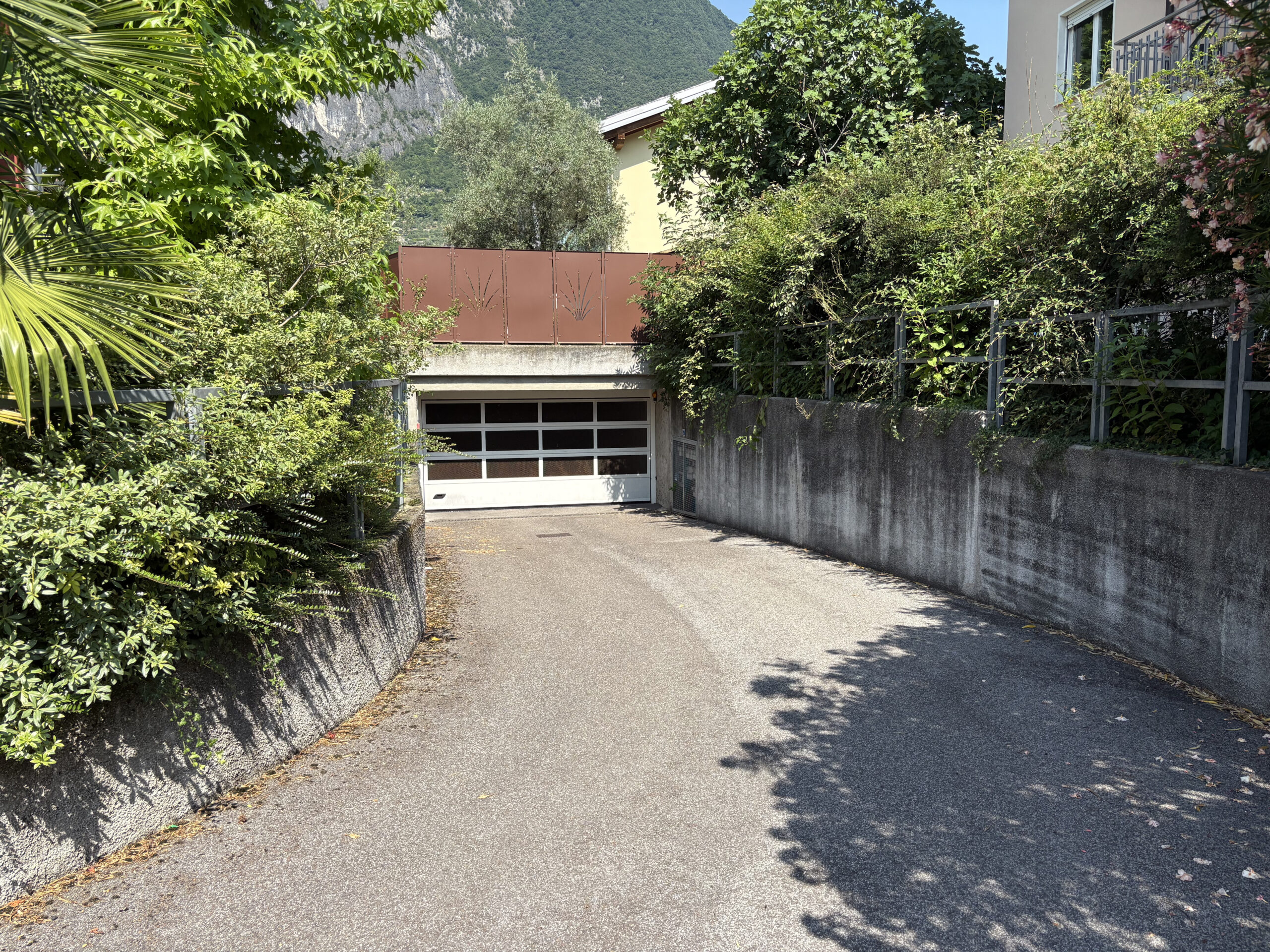 Box auto in vendita a Riva del Garda Riva Del Garda (TN) - Trentino Alto Adige