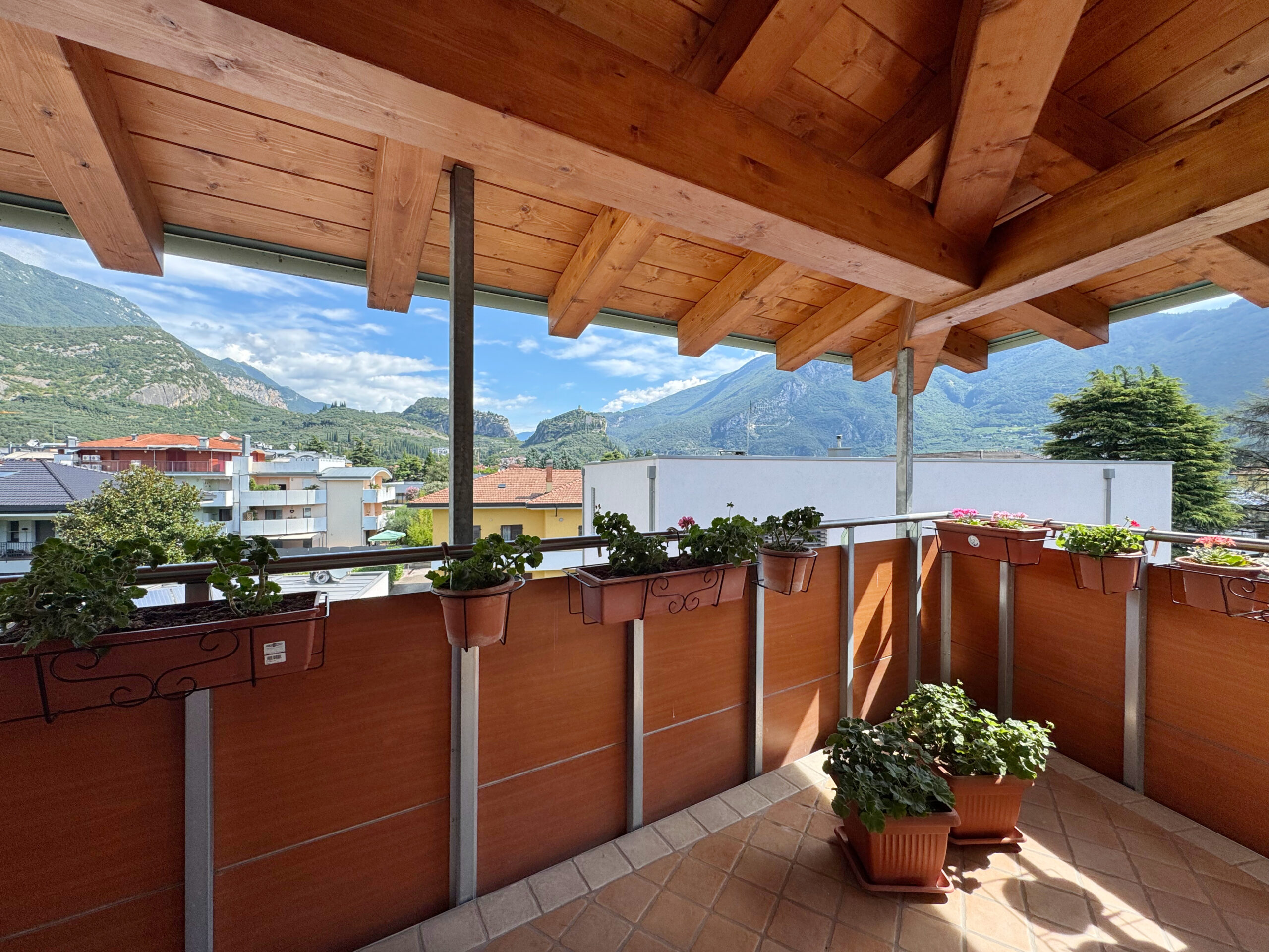 Bilocale all&#8217;ultimo piano con terrazza e garage doppio Arco (TN) - Trentino Alto Adige