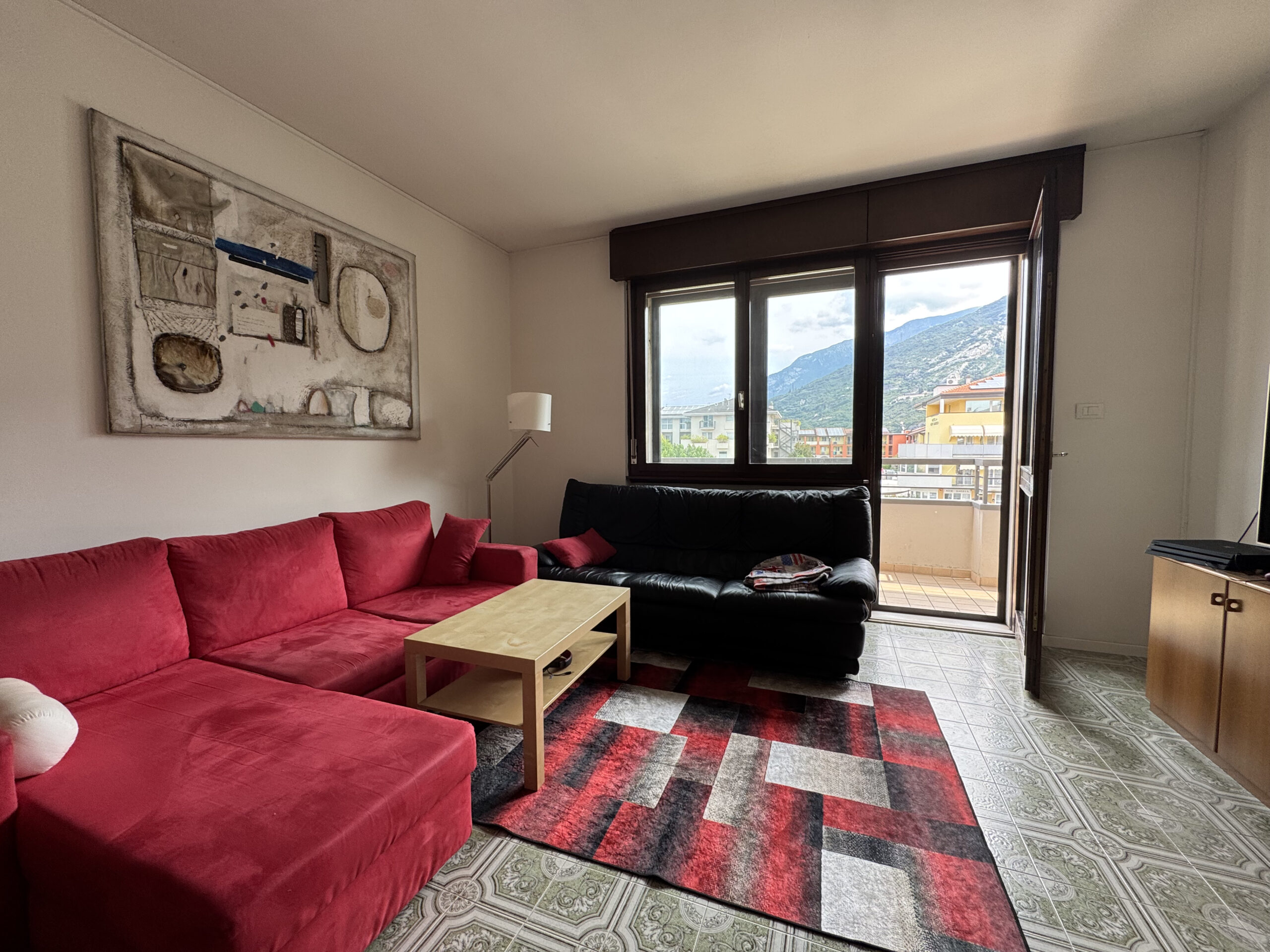 Bilocale a Torbole all&#8217;ultimo piano in residence con piscina Torbole (TN) - Trentino Alto Adige