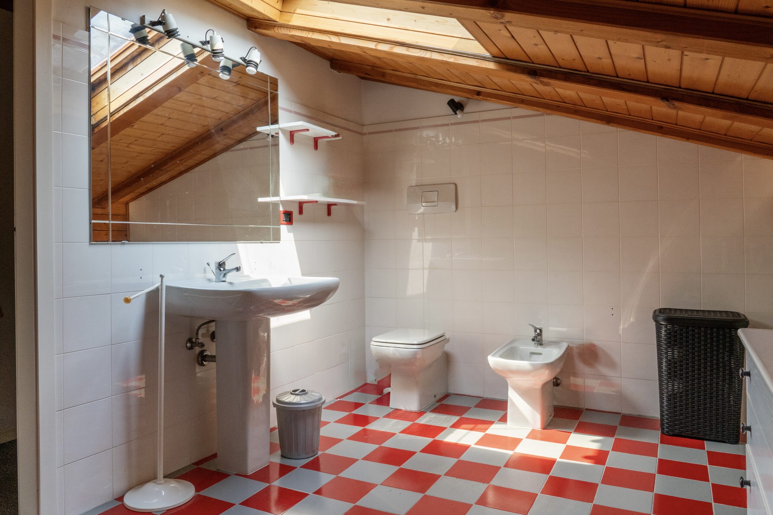 Porzione di casa a Drena con giardino e vista castello 