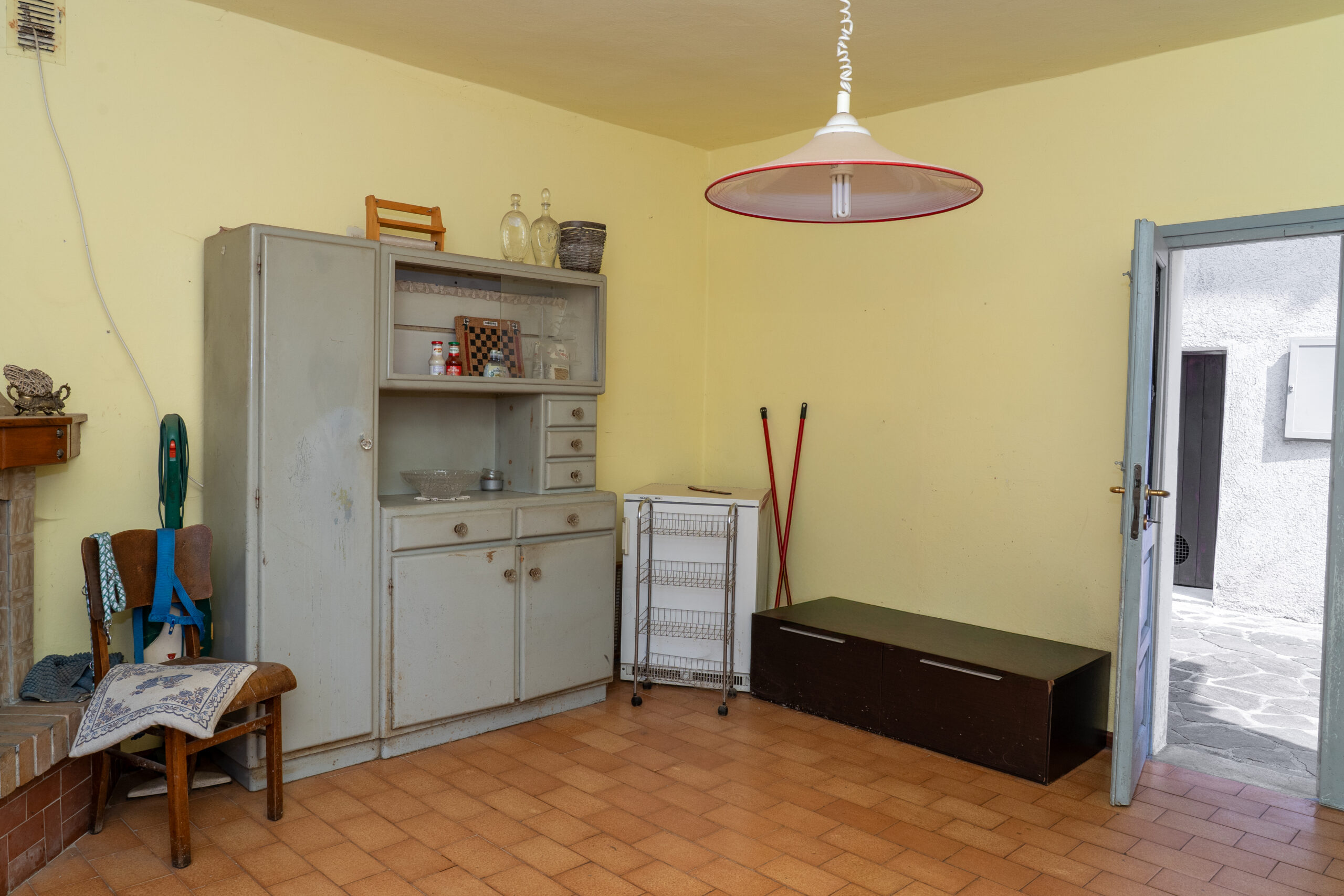 Porzione di casa a Drena con giardino e vista castello 