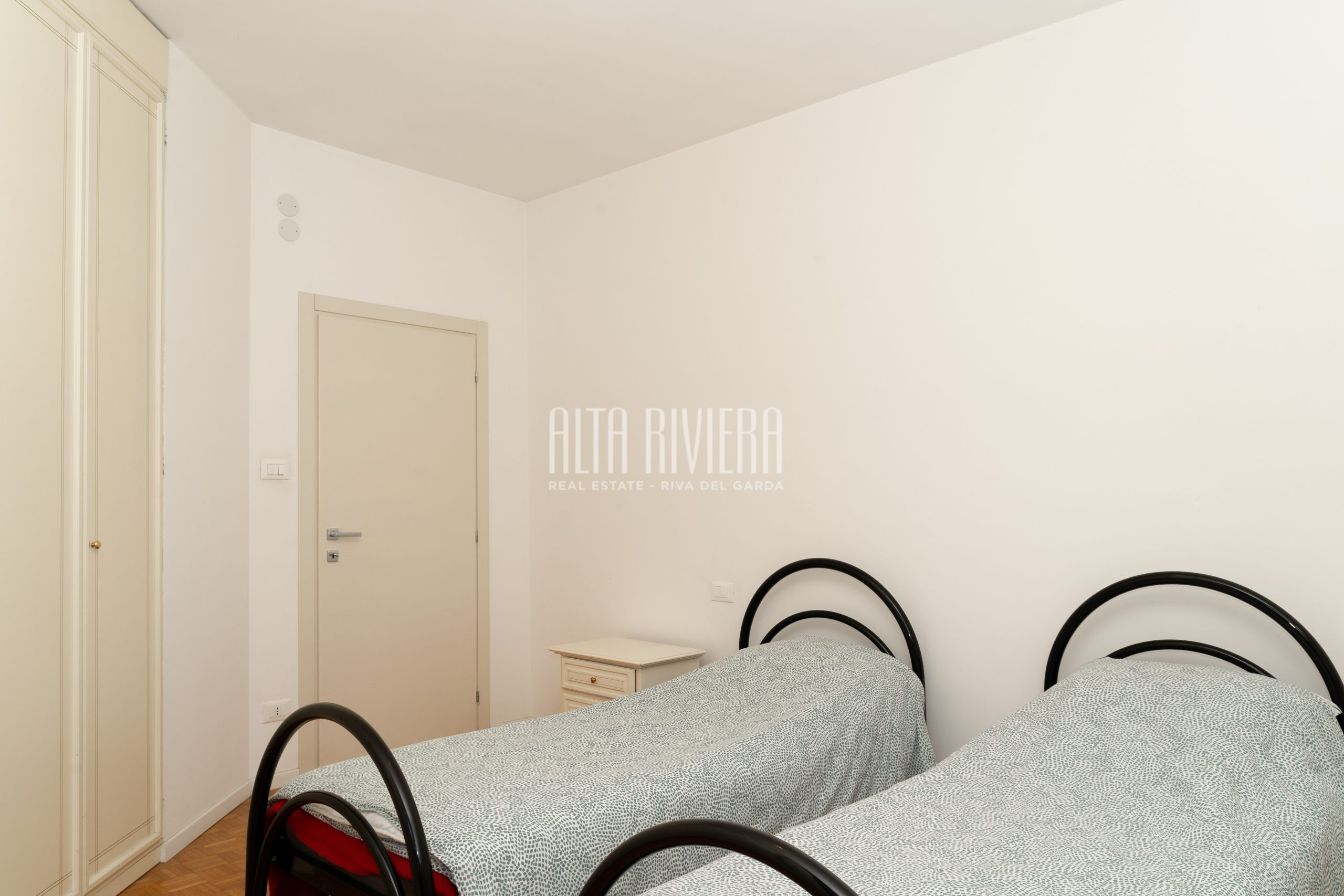 Bilocale a Torbole all’ultimo piano in residence con piscina Torbole (TN) - Trentino Alto Adige