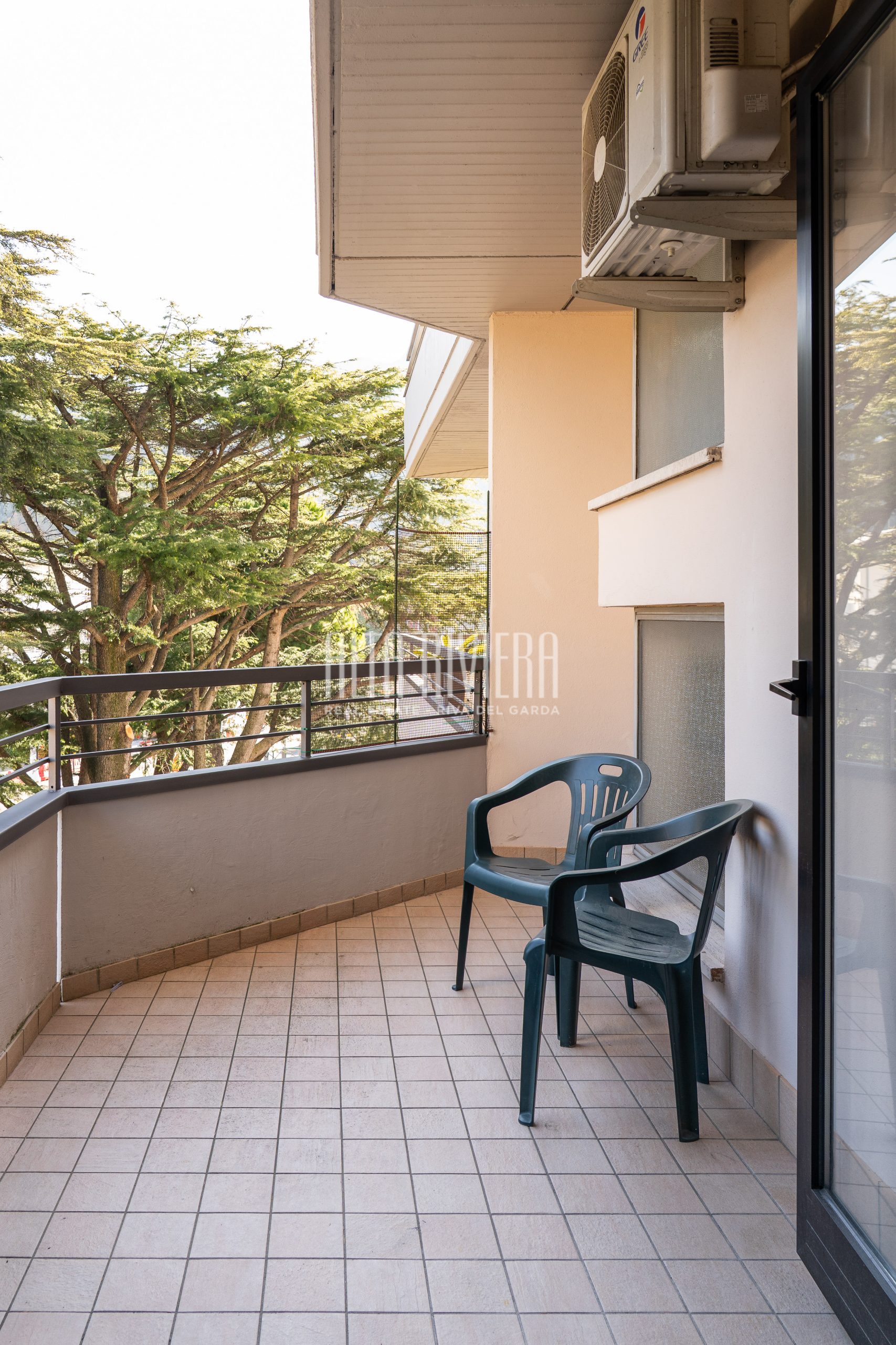 Bilocale a Torbole all’ultimo piano in residence con piscina Torbole (TN) - Trentino Alto Adige