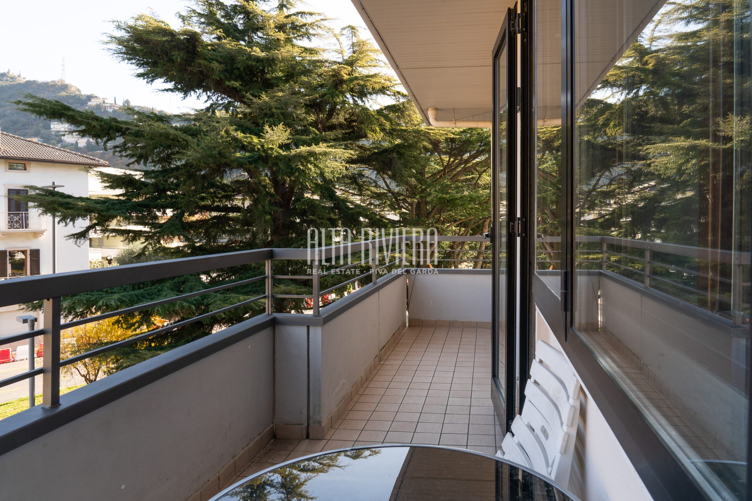 Bilocale a Torbole all’ultimo piano in residence con piscina Torbole (TN) - Trentino Alto Adige