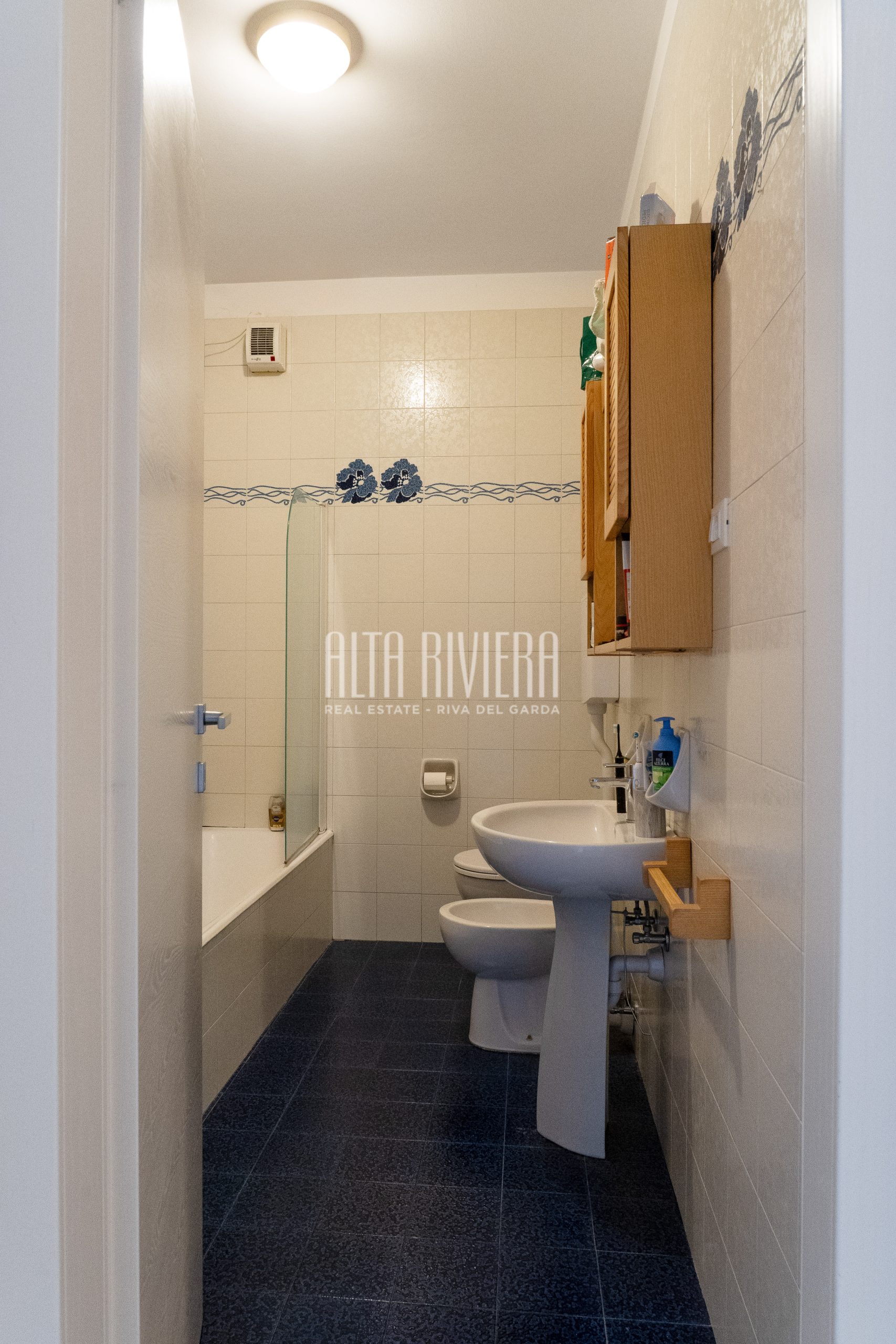 Bilocale a Torbole all’ultimo piano in residence con piscina Torbole (TN) - Trentino Alto Adige