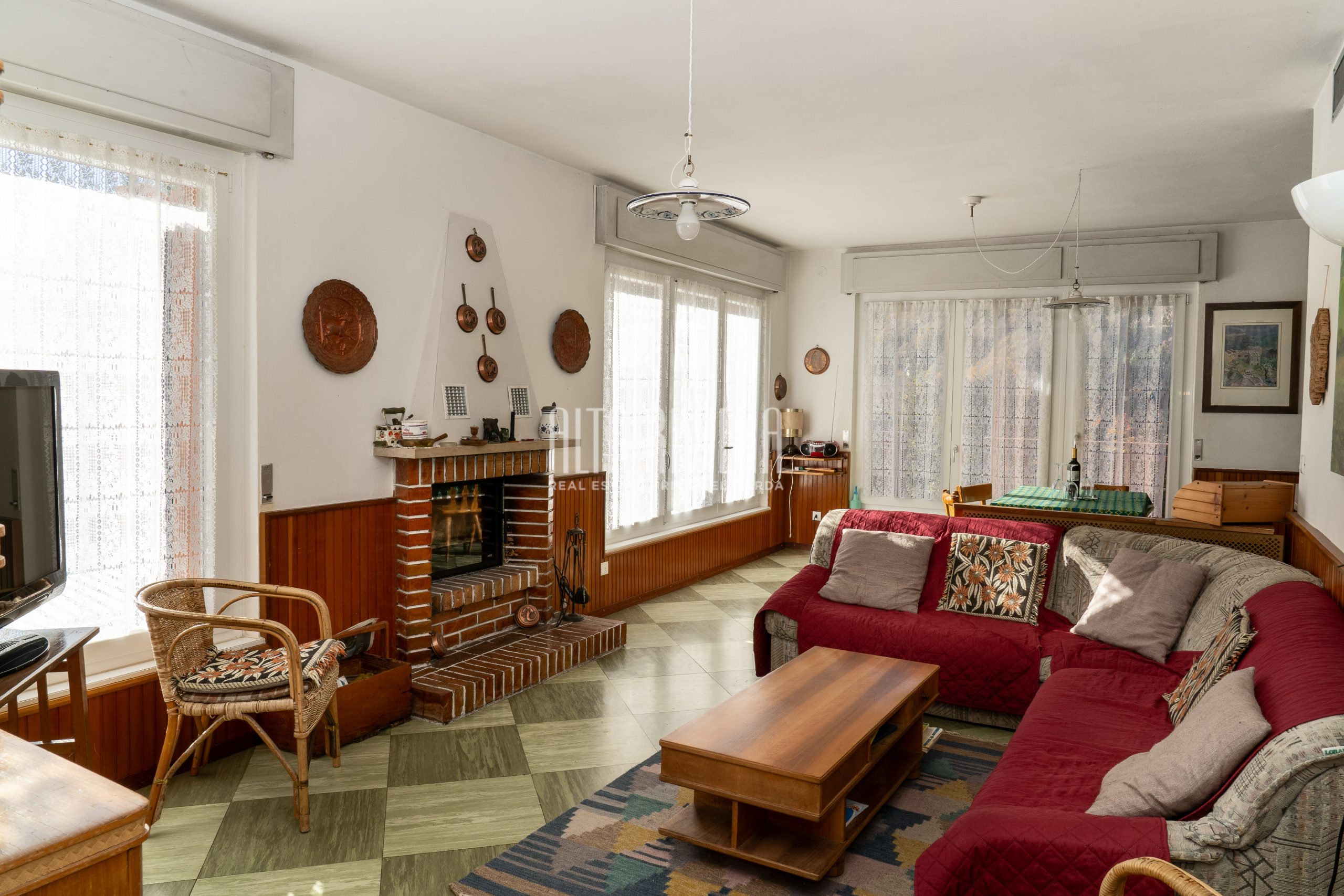 Chalet indipendente immerso nel verde a Brentonico 