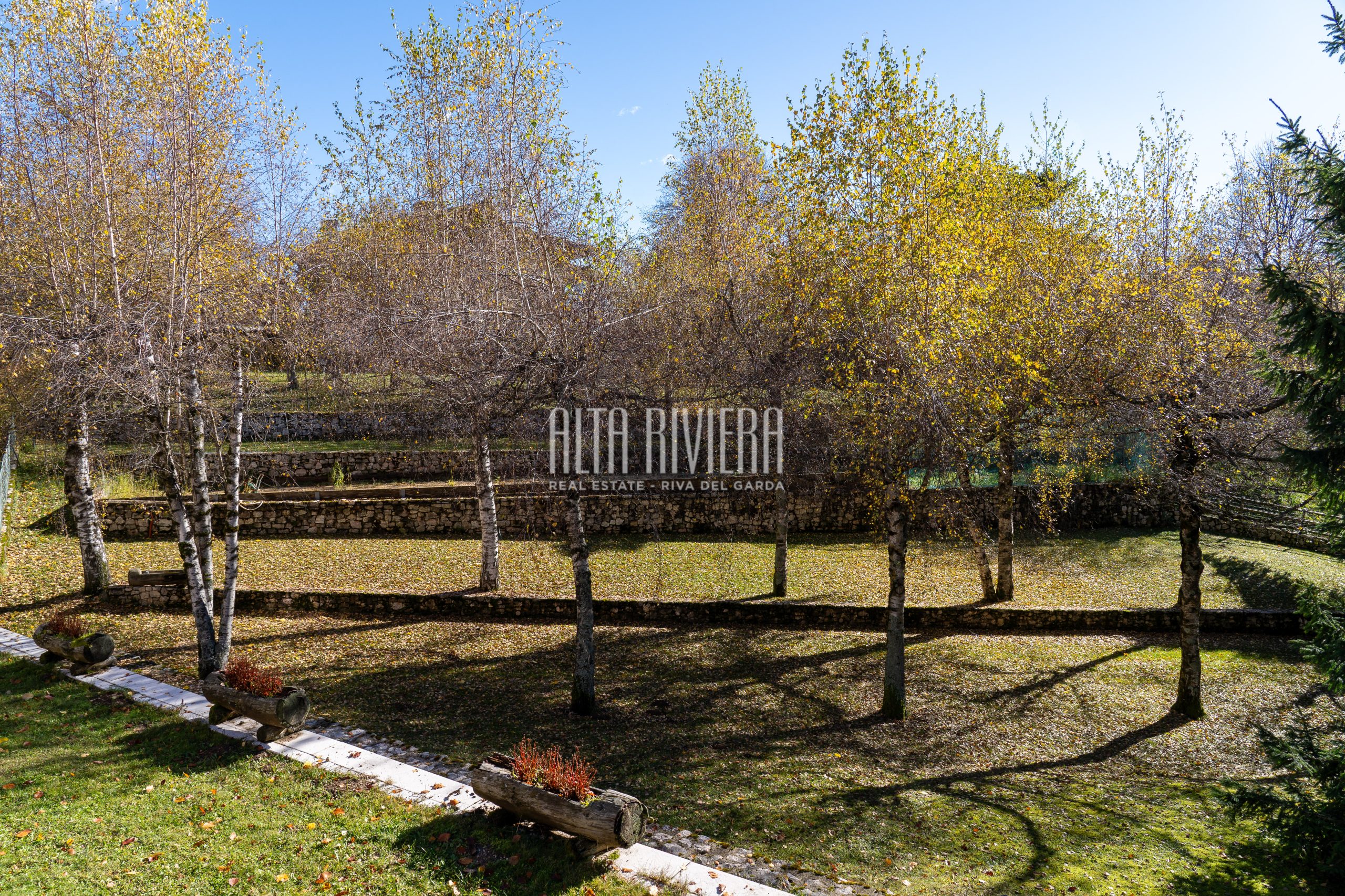 Chalet indipendente immerso nel verde a Brentonico 