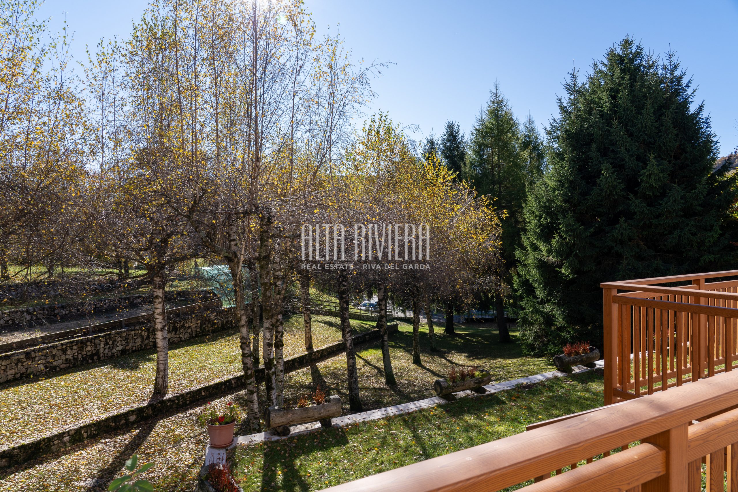 Chalet indipendente immerso nel verde a Brentonico 