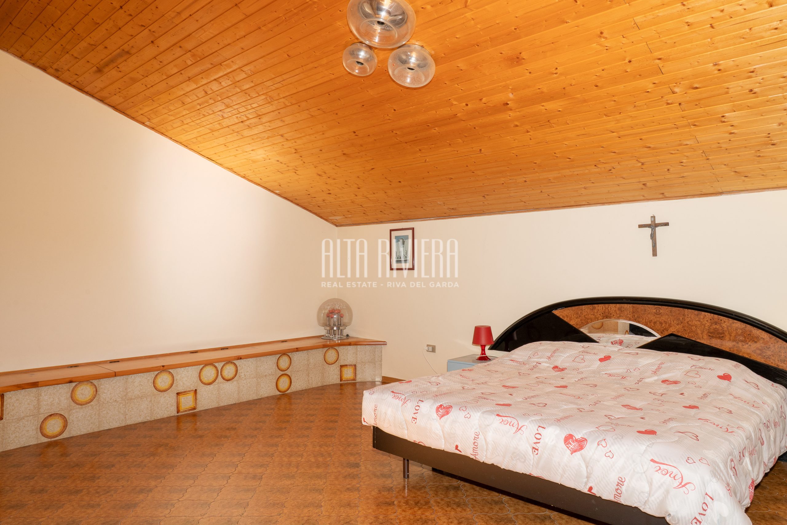 Chalet indipendente immerso nel verde a Brentonico 