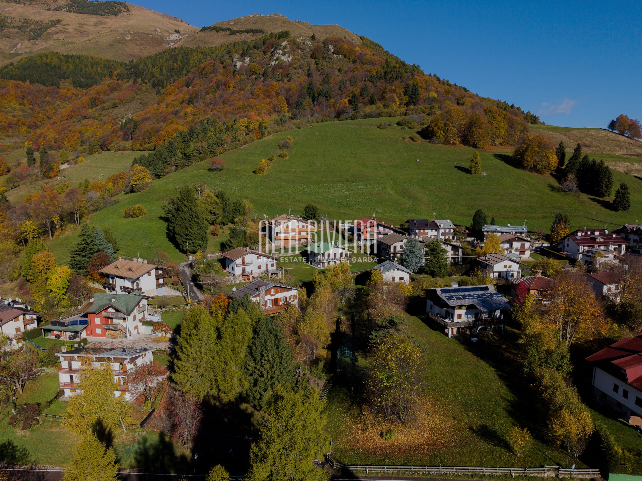 Chalet indipendente immerso nel verde a Brentonico 