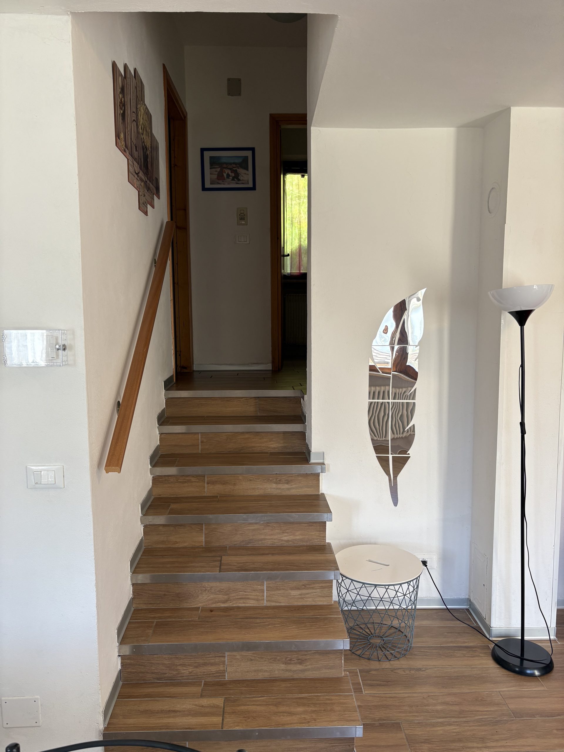 Luminoso appartamento vista lago con giardino 