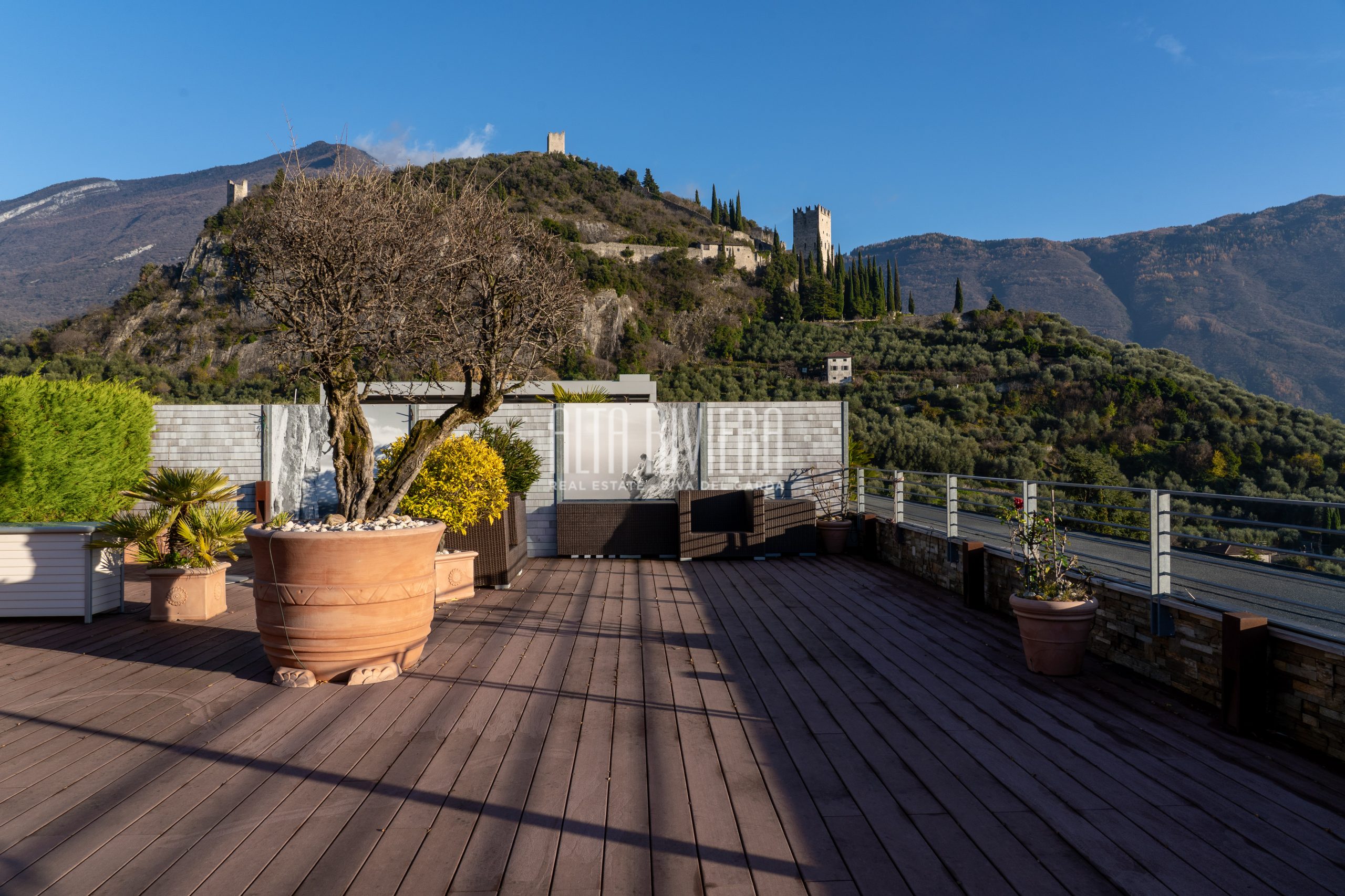 Quadrilocale di pregio con terrazza panoramica e vista Lago di Garda Arco (TN) - Trentino Alto Adige