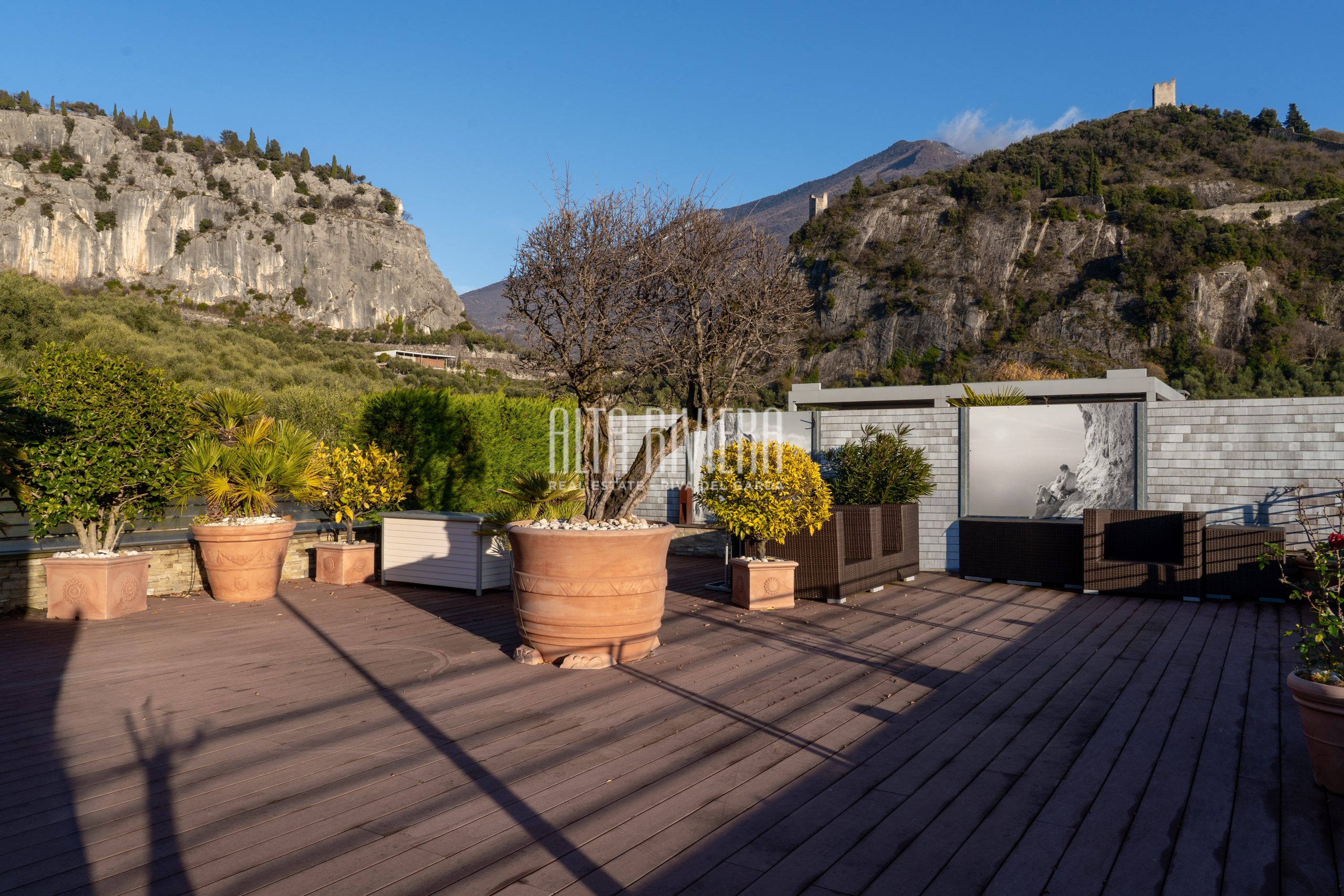 Quadrilocale di pregio con terrazza panoramica e vista Lago di Garda Arco (TN) - Trentino Alto Adige