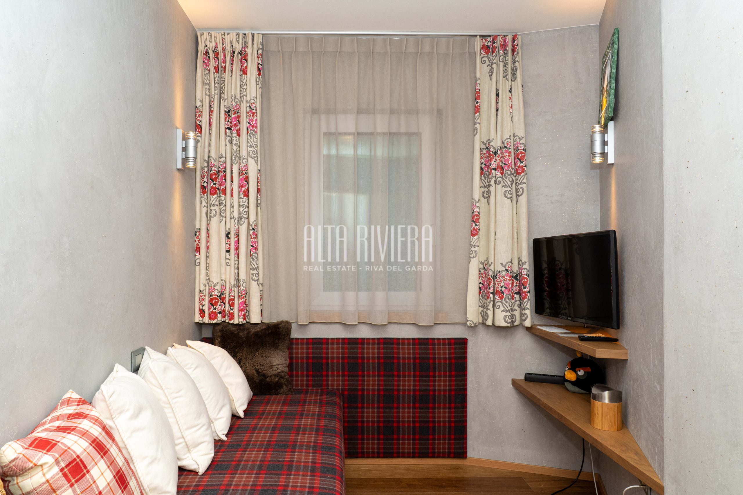 Quadrilocale di pregio con terrazza panoramica e vista Lago di Garda Arco (TN) - Trentino Alto Adige