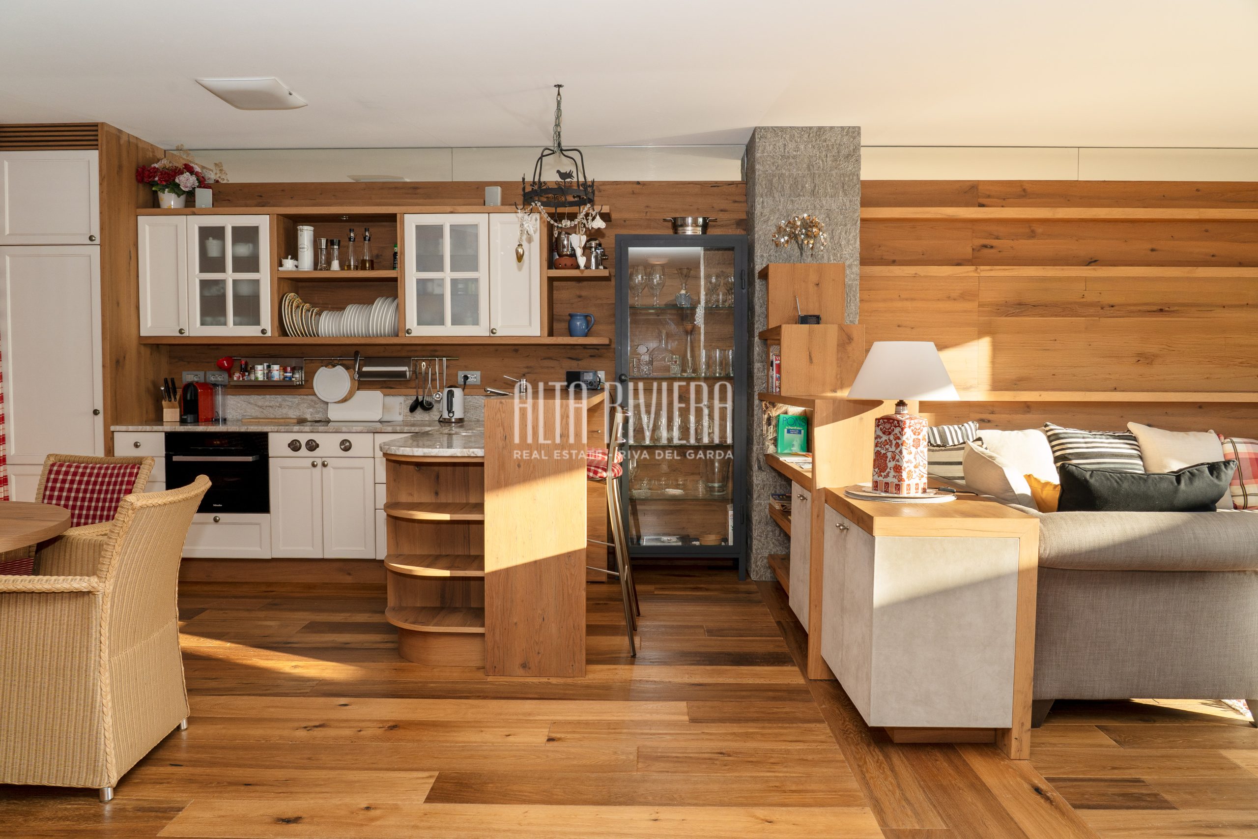 Quadrilocale di pregio con terrazza panoramica e vista Lago di Garda Arco (TN) - Trentino Alto Adige