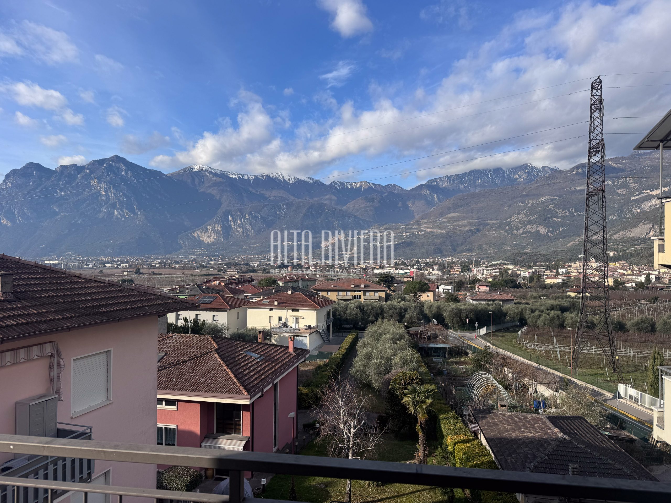 Ampio trilocale a Bolognano all’ultimo piano Arco (TN) - Trentino Alto Adige