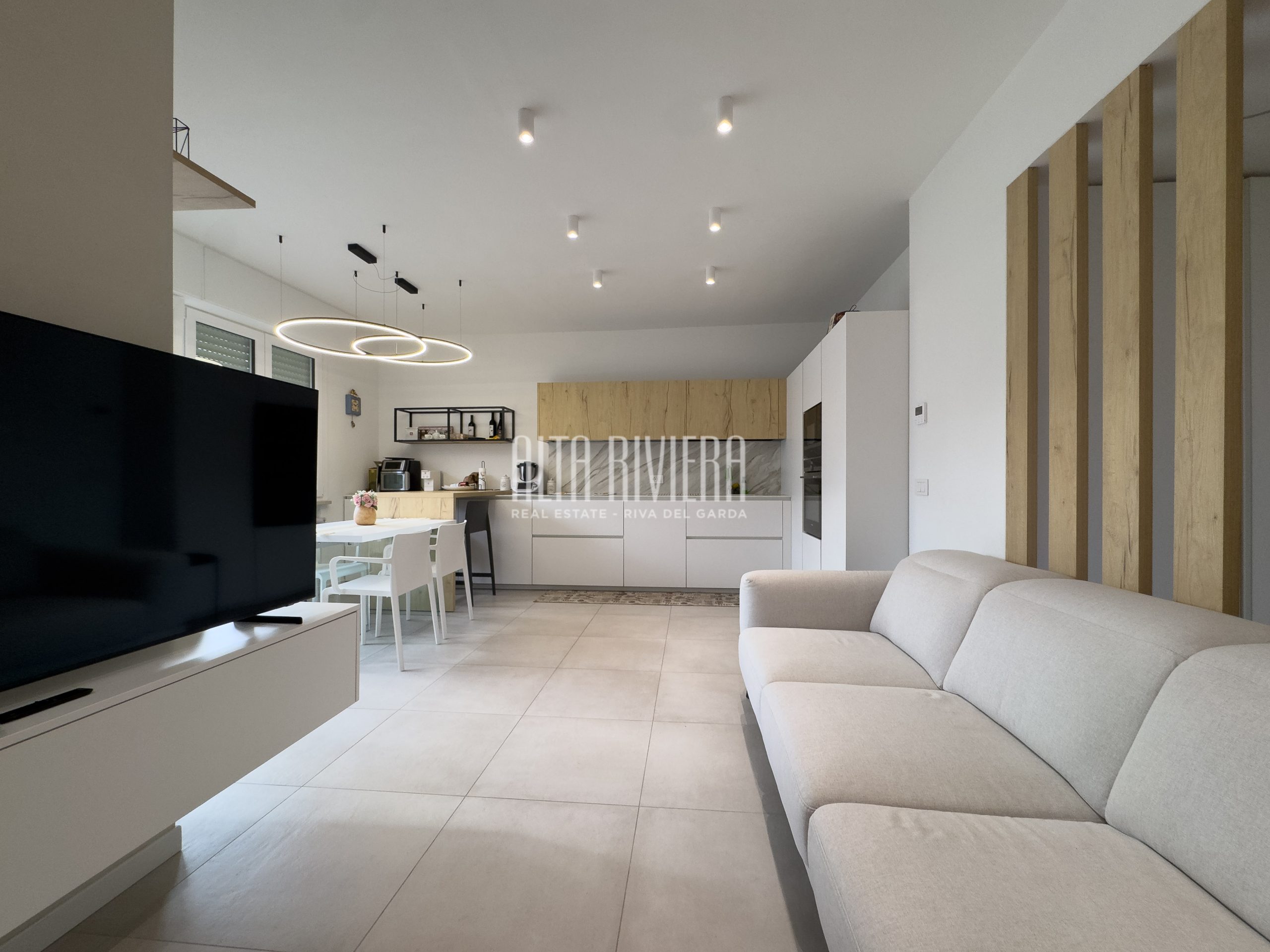 Quadrilocale ristrutturato ad Arco Arco (TN) - Trentino Alto Adige