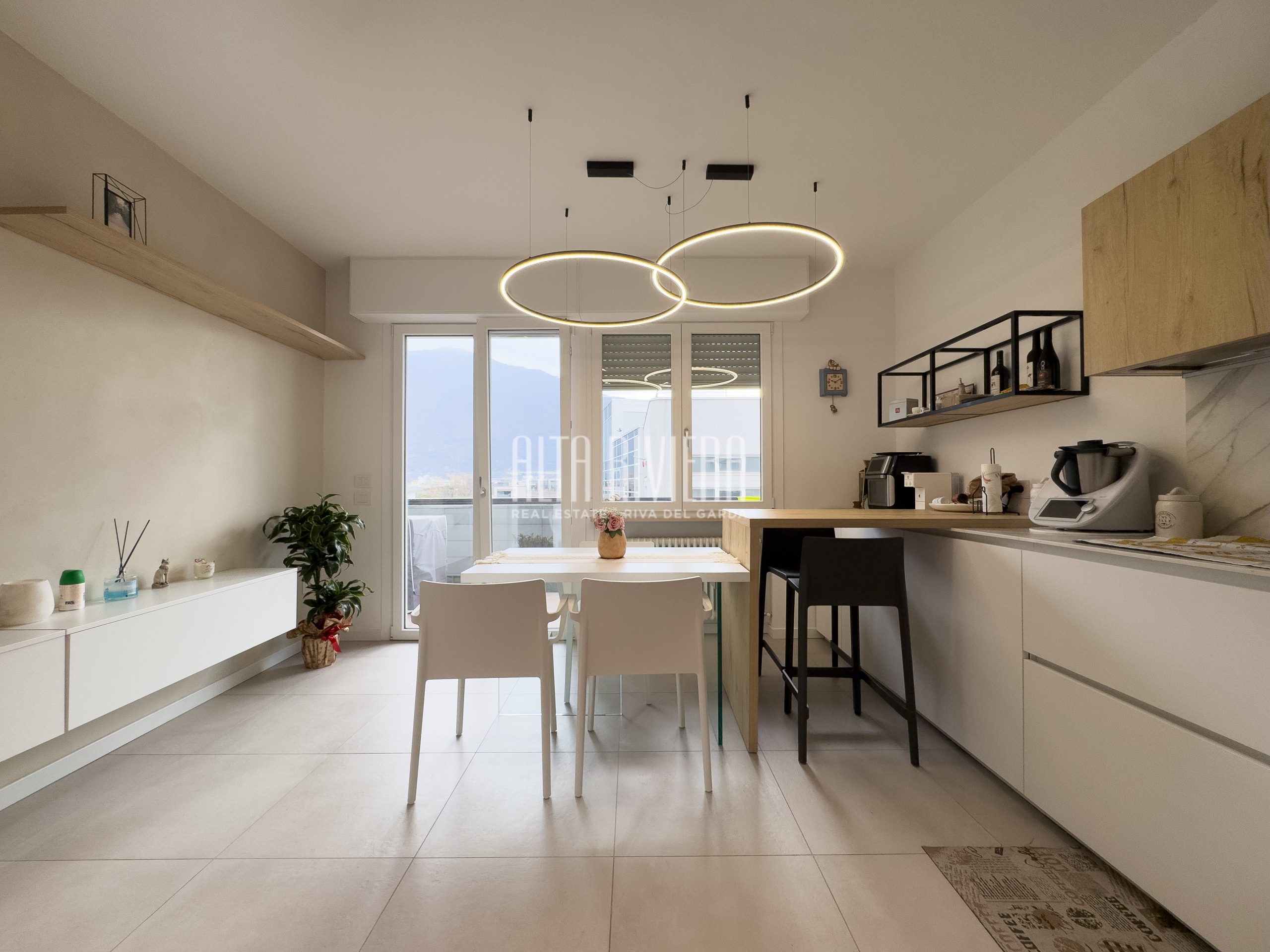 Quadrilocale ristrutturato ad Arco Arco (TN) - Trentino Alto Adige