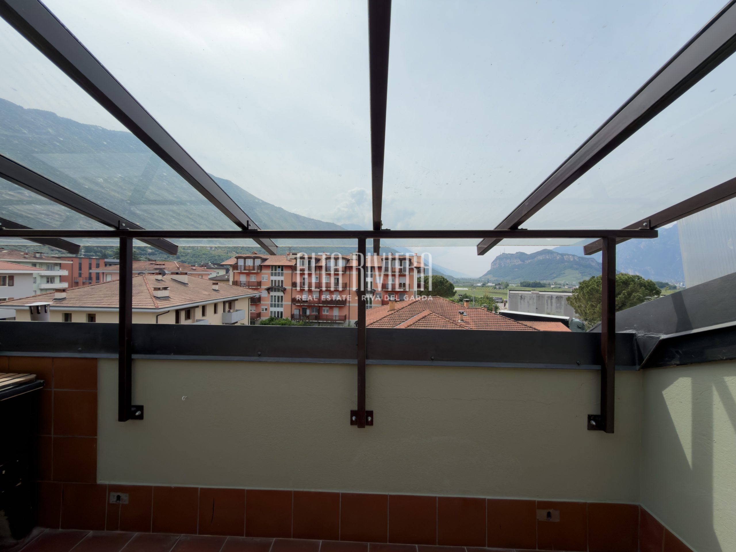 Quadrilocale all’ultimo piano con garage cantina e posto auto Arco (TN) - Trentino Alto Adige