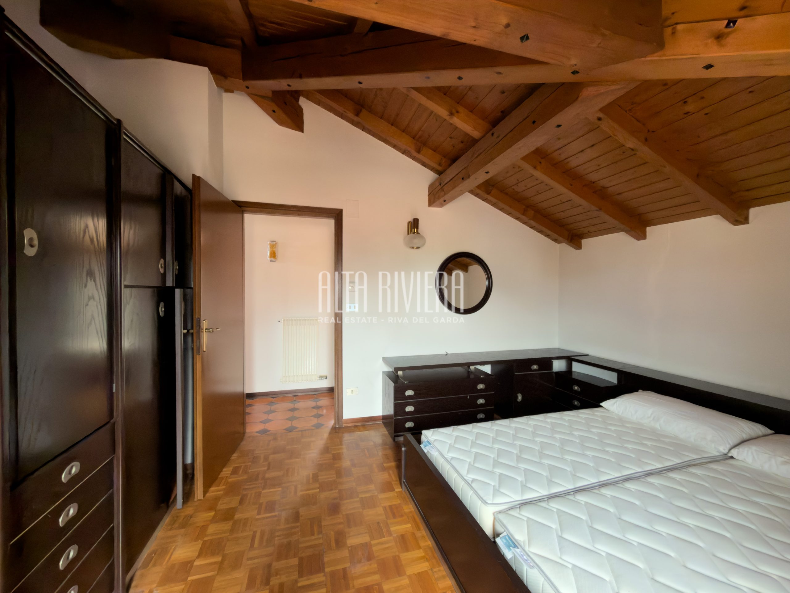 Quadrilocale all’ultimo piano con garage cantina e posto auto Arco (TN) - Trentino Alto Adige