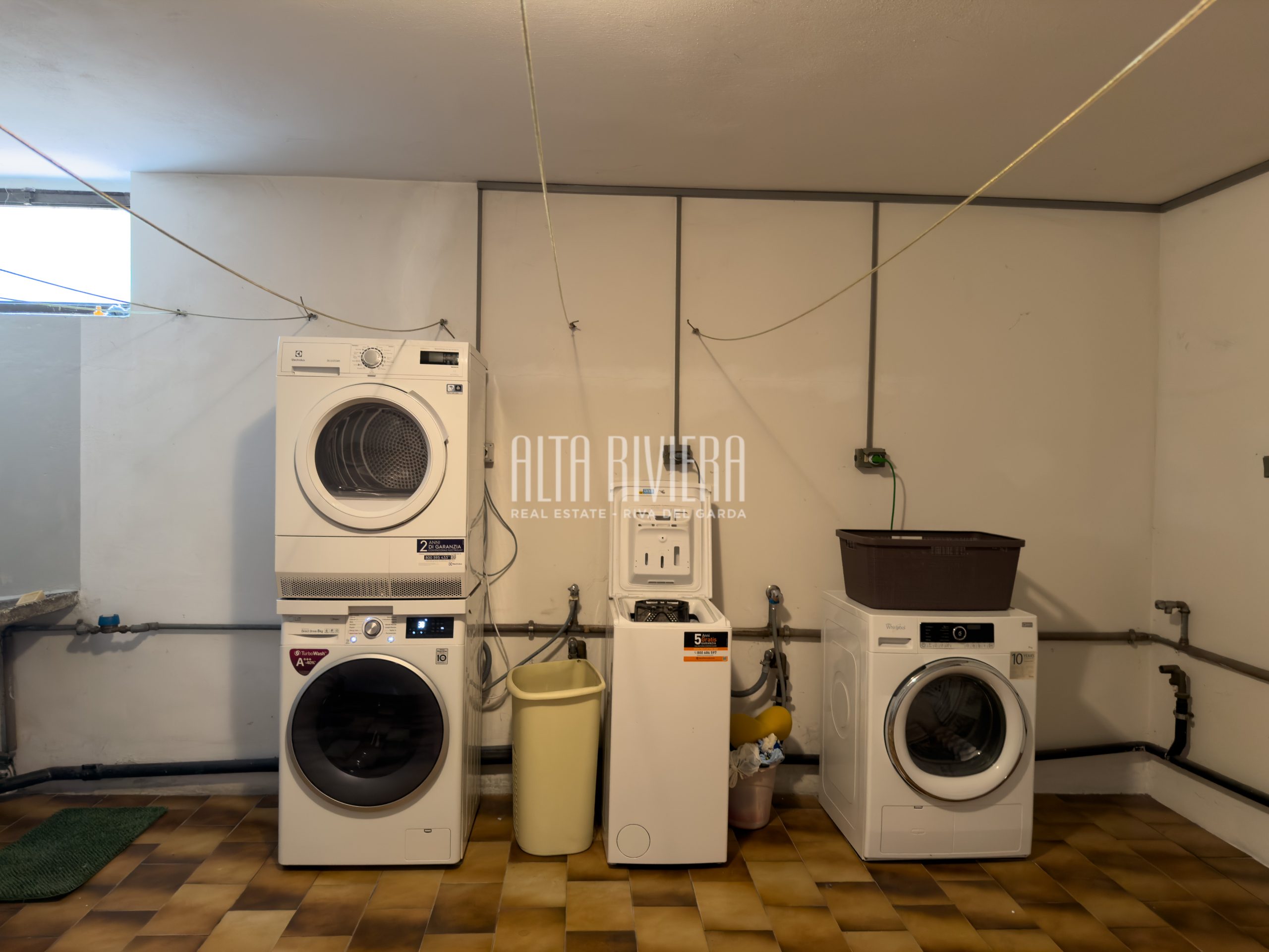 Quadrilocale all’ultimo piano con garage cantina e posto auto Arco (TN) - Trentino Alto Adige