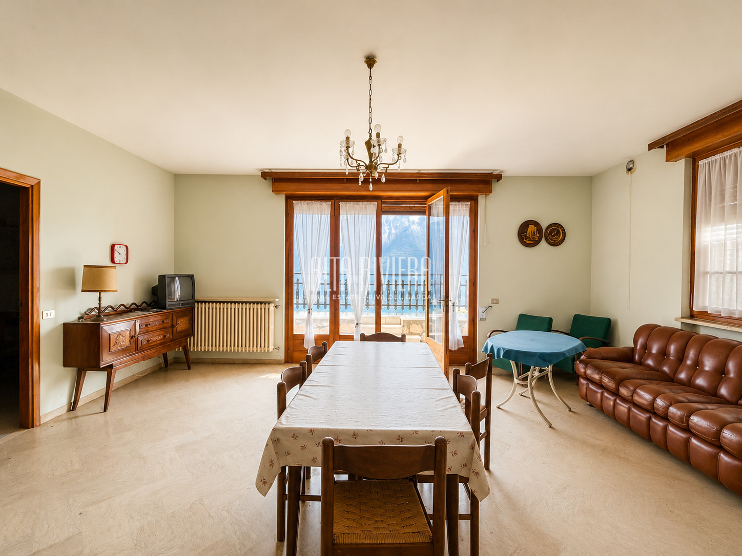 Villa indipendente con vista lago e terreno a Pieve di Tremosine Tremosine sul Garda (BS) - Lombardia