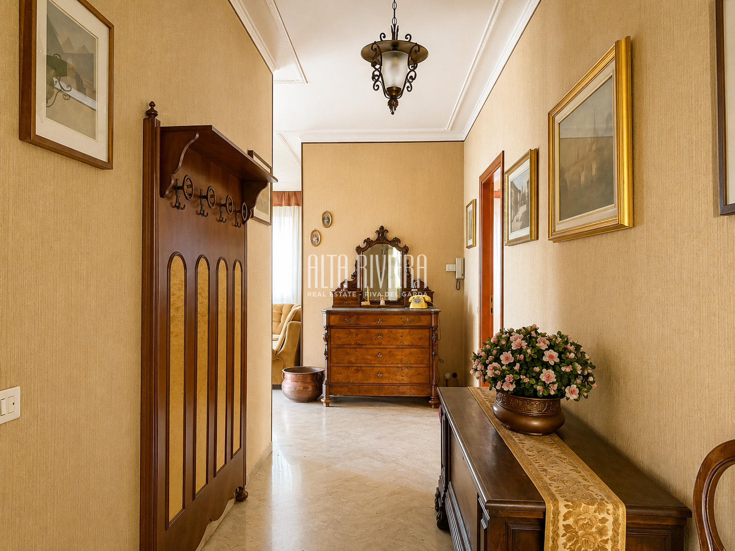 Villa indipendente con vista lago e terreno a Pieve di Tremosine Tremosine sul Garda (BS) - Lombardia