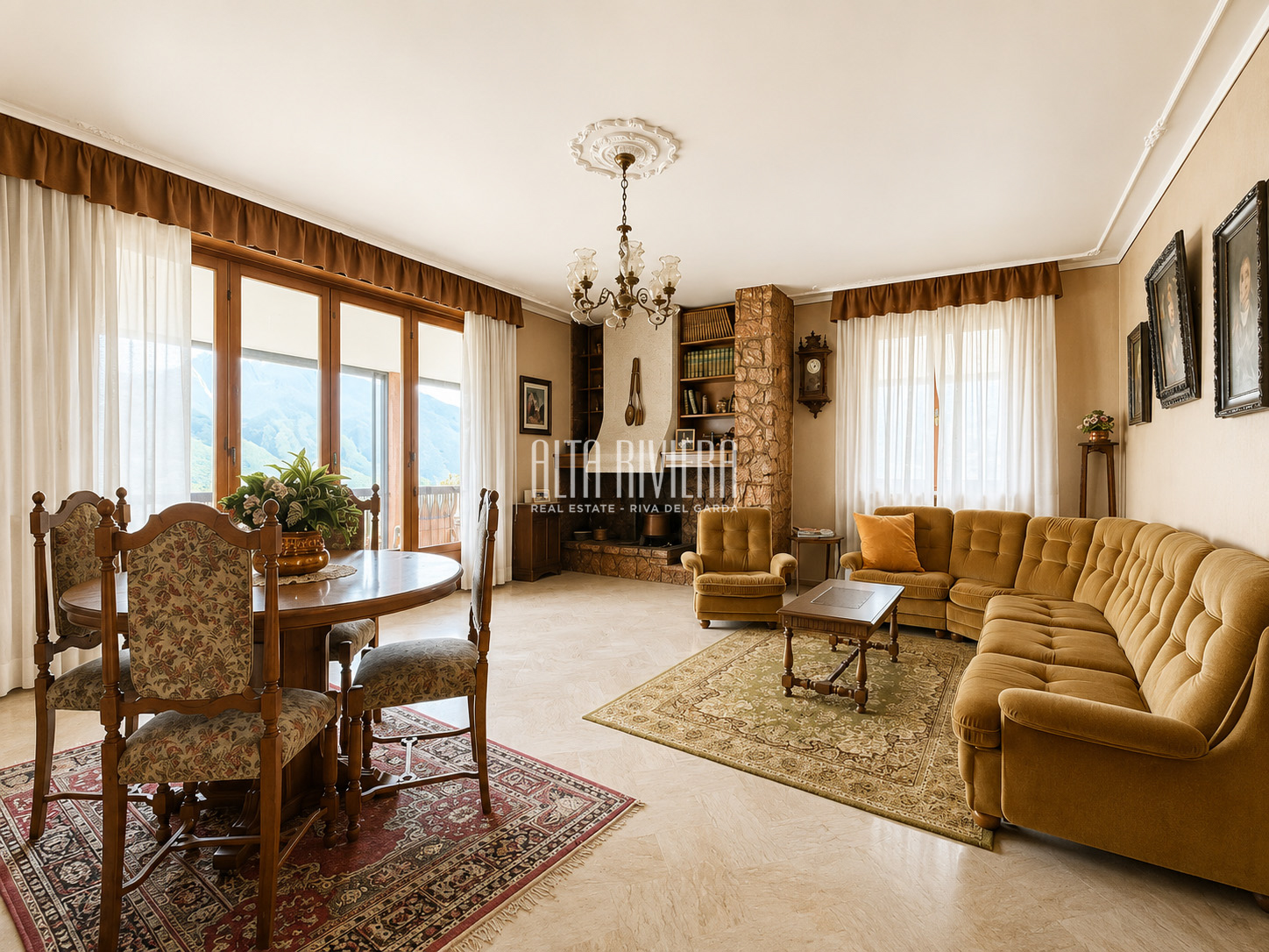 Villa indipendente con vista lago e terreno a Pieve di Tremosine Tremosine sul Garda (BS) - Lombardia