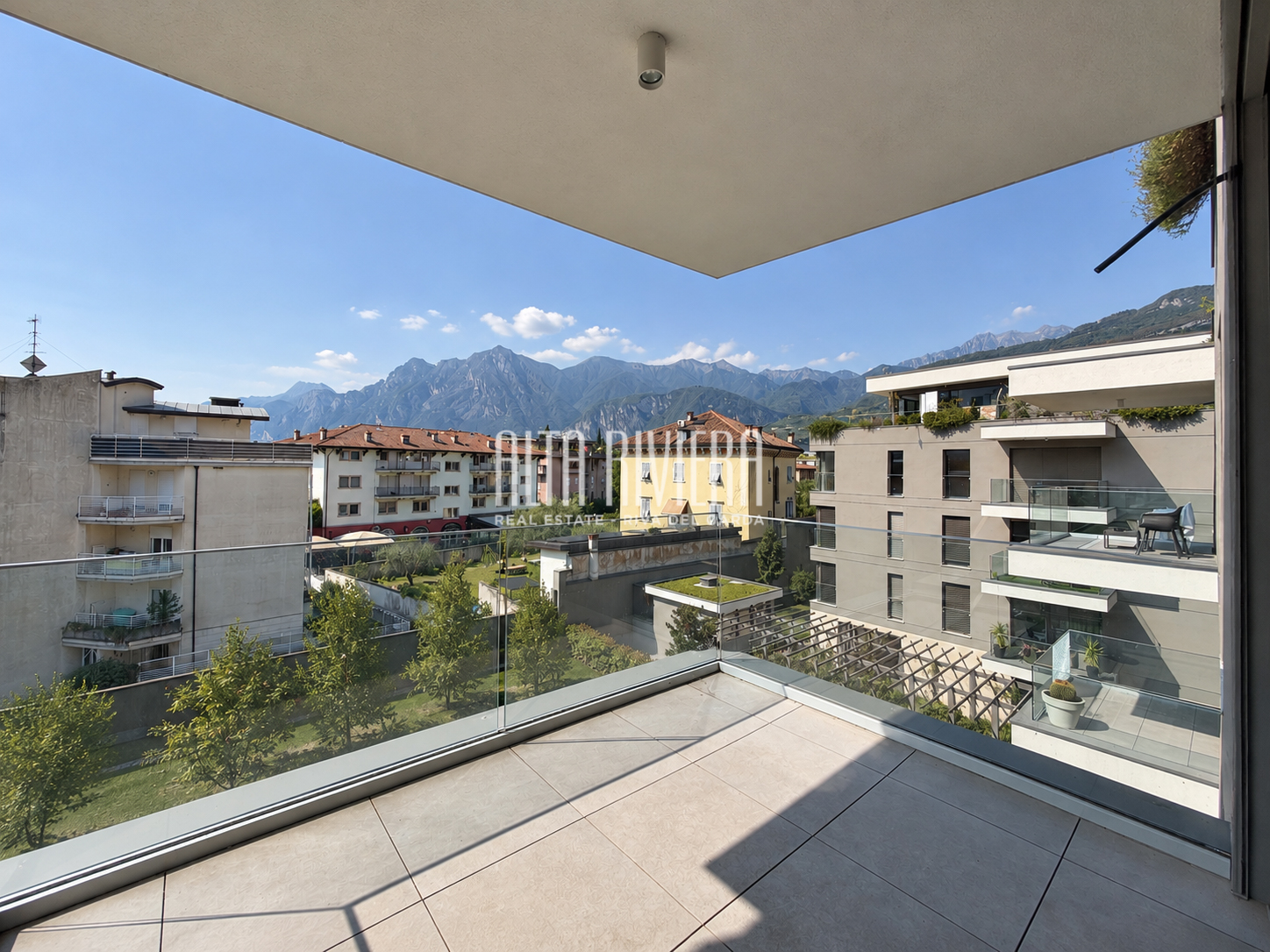 Esclusivo trilocale duplex con terrazza panoramica ad Arco Arco (TN) - Trentino Alto Adige