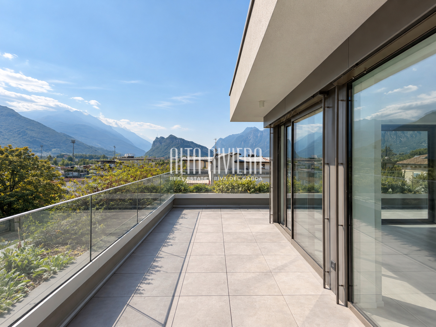 Esclusivo trilocale duplex con terrazza panoramica ad Arco Arco (TN) - Trentino Alto Adige