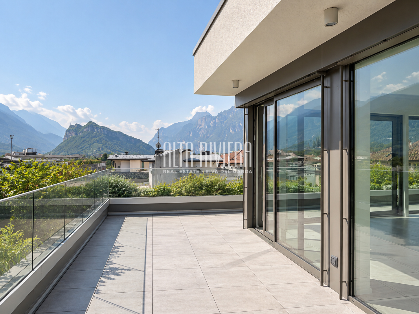 Esclusivo trilocale duplex con terrazza panoramica ad Arco Arco (TN) - Trentino Alto Adige